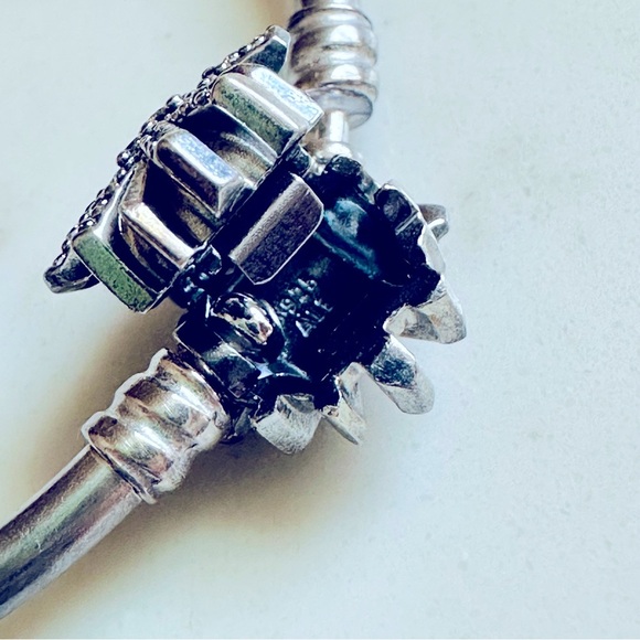 NWT Pandora Black Friday Limited Edition The Best is Yet to Come Bangle 2018 - Picture 6 of 7